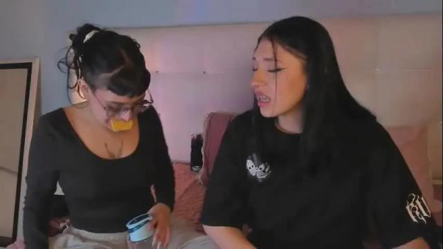 Image 12 of cintya_kors Stream on Chaturbate on 2 months ago