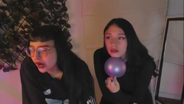 Image 8 of cintya_kors Stream on Chaturbate on 2 months ago