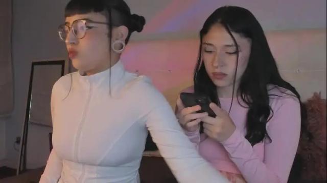 Image 7 of cintya_kors Stream on Chaturbate on 1 month ago