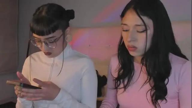 Image 8 of cintya_kors Stream on Chaturbate on 1 month ago