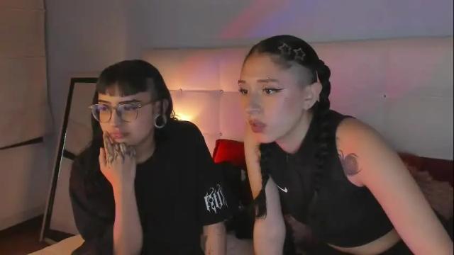 Image 11 of cintya_kors Stream on Chaturbate on 1 month ago
