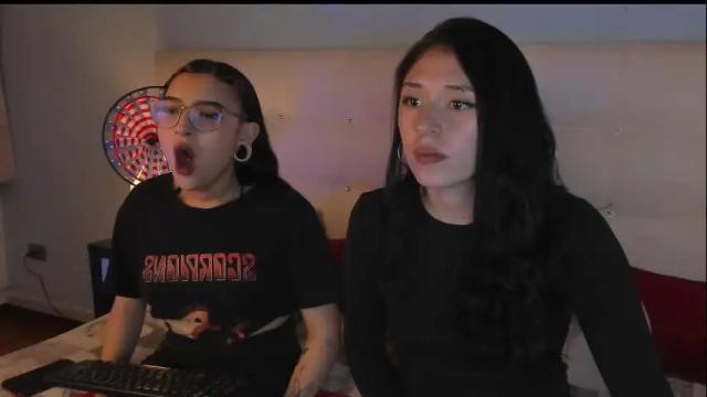 Image 8 of cintya_kors Stream on Chaturbate on 1 month ago