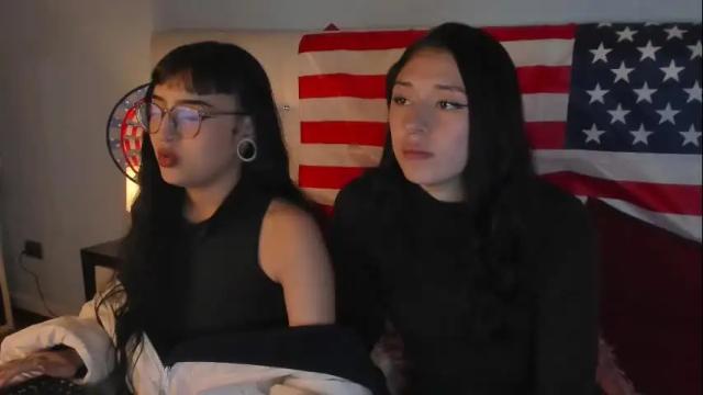 Image 11 of cintya_kors Stream on Chaturbate on 1 month ago
