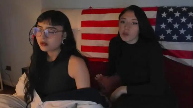 Image 8 of cintya_kors Stream on Chaturbate on 1 month ago