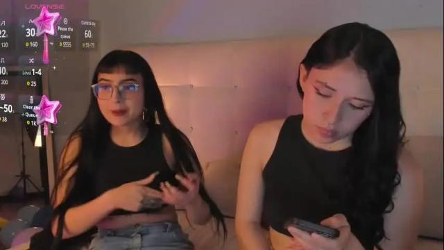 Image 12 of cintya_kors Stream on Chaturbate on 23 days ago
