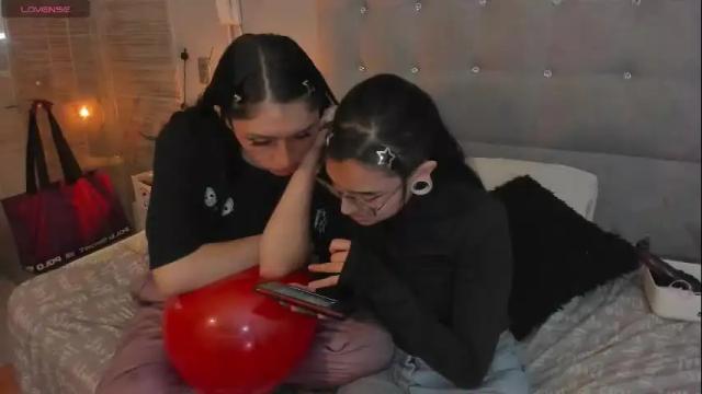 Image 10 of cintya_kors Stream on Chaturbate on 16 days ago