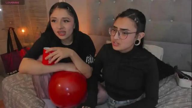 Image 11 of cintya_kors Stream on Chaturbate on 16 days ago