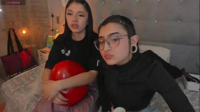 Image 12 of cintya_kors Stream on Chaturbate on 16 days ago
