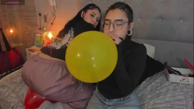 Image 6 of cintya_kors Stream on Chaturbate on 16 days ago