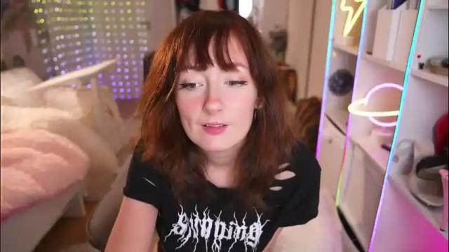 Image 8 of cissy_glitter Stream on Chaturbate on 1 month ago
