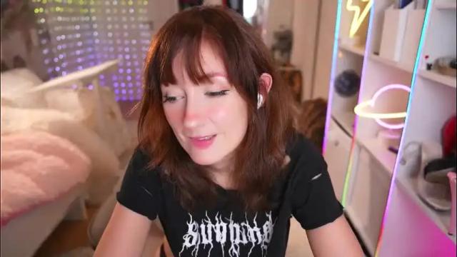 Thumbnail 3, cissy_glitter's Stream at Chaturbate, 29 days ago