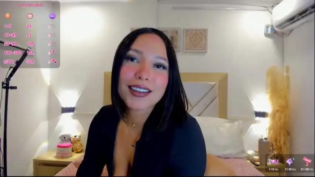 Image 2 of cl4ire Stream on Chaturbate on 2 months ago