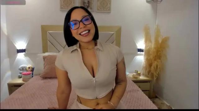 Image 4 of cl4ire Stream on Chaturbate on 1 month ago