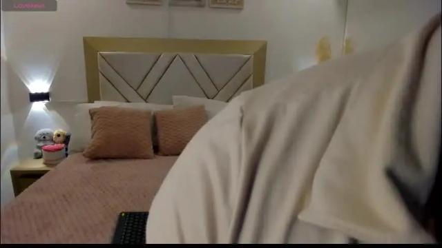 Image 6 of cl4ire Stream on Chaturbate on 1 month ago