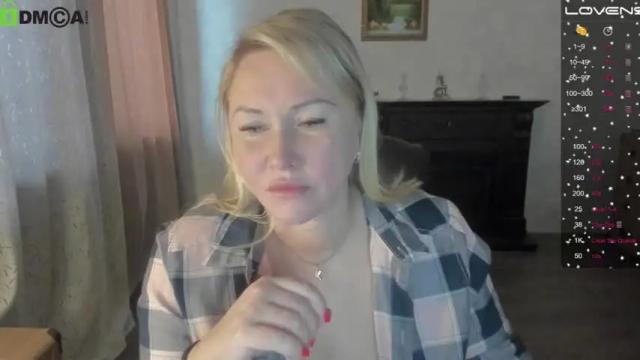 Image 4 of claire_sunshinie Stream on Chaturbate on 14 months ago
