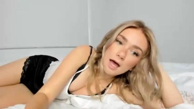 Thumbnail 1, clairebabyy1's Stream at Chaturbate, 14 months ago