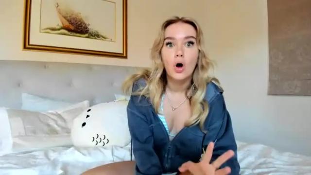 Thumbnail 1, clairebabyy1's Stream at Chaturbate, 14 months ago