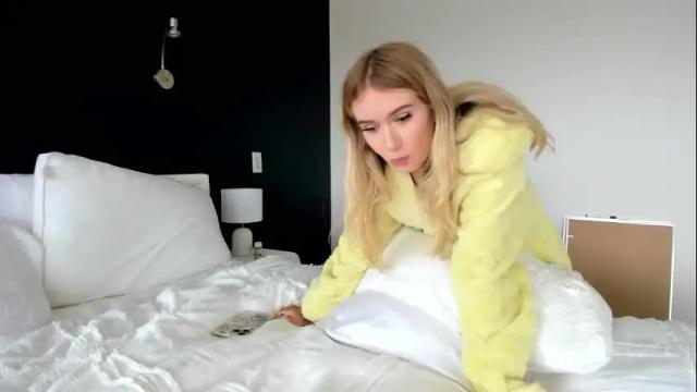 Image 10 of clairebabyy1 Stream on Chaturbate on 1 day ago