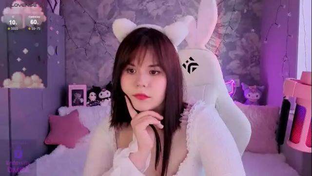 Image 3 of clairefaers Stream on Chaturbate on 6 months ago