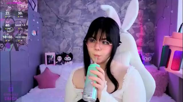 Image 4 of clairefaers Stream on Chaturbate on 6 months ago