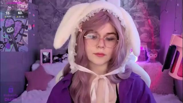 Image 3 of clairefaers Stream on Chaturbate on 5 months ago