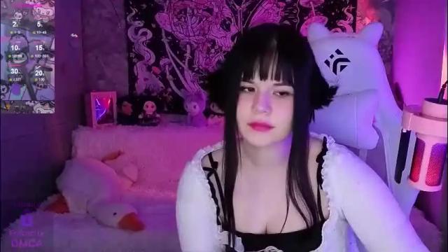 Image 3 of clairefaers Stream on Chaturbate on 1 month ago