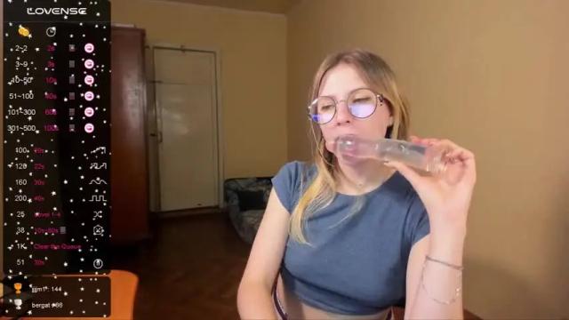 Image 4 of clairesemwincheste Stream on Chaturbate on 20 months ago