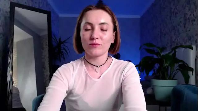 Image 3 of clara_bendover Stream on Chaturbate on 12 days ago