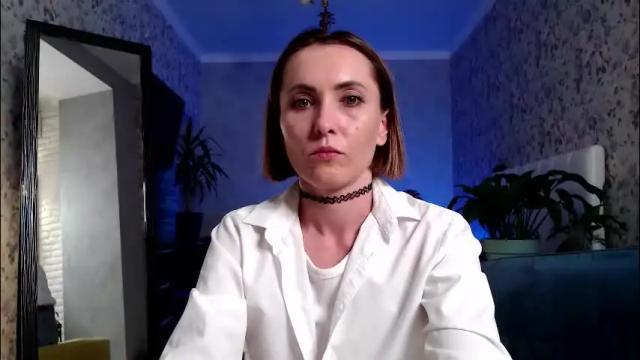 Image 2 of clara_bendover Stream on Chaturbate on 2 months ago