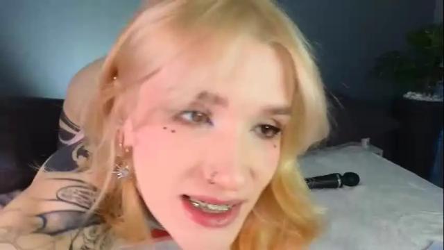 Image 8 of clarewoods Stream on Chaturbate on 6 days ago