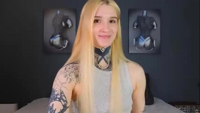 Image 2 of clarewoods Stream on Chaturbate on 3 months ago