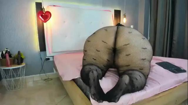 Image 12 of clarigil Stream on Chaturbate on 29 days ago