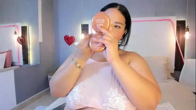 Image 4 of clarigil Stream on Chaturbate on 4 days ago