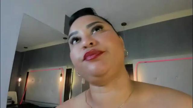 Image 2 of clarigil Stream on Chaturbate on 2 months ago