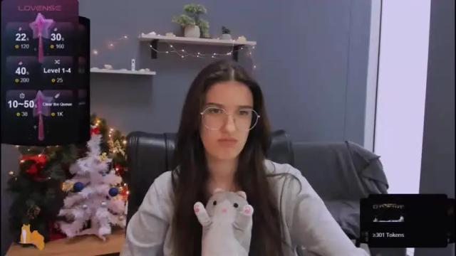 Image 8 of clarisa_dark Stream on Chaturbate on 16 months ago