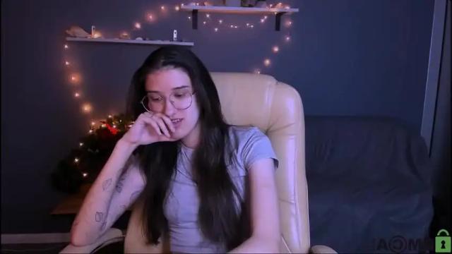 Image 2 of clarisa_dark Stream on Chaturbate on 19 months ago
