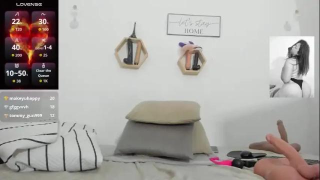 Image 10 of clarise_cooper Stream on Chaturbate on 2 months ago