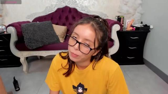 Image 4 of clarisewood Stream on Chaturbate on 18 months ago