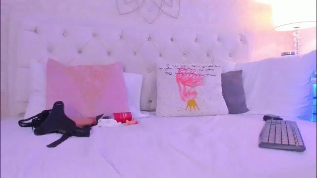 Image 12 of clarisse28 Stream on Chaturbate on 2 months ago