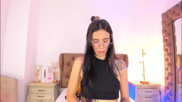 Image 10 of clarisse28 Stream on Chaturbate on 2 days ago