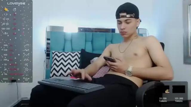 Image 2 of clark_y_lois Stream on Chaturbate on 16 months ago