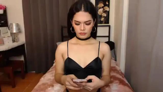 Image 3 of classy_maika Stream on Chaturbate on 15 days ago