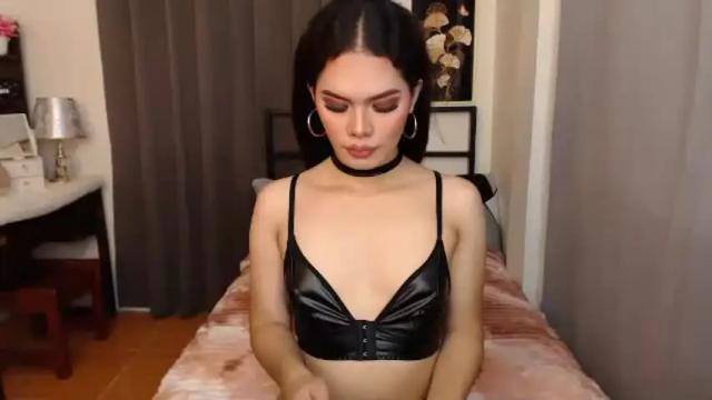 Image 4 of classy_maika Stream on Chaturbate on 1 month ago