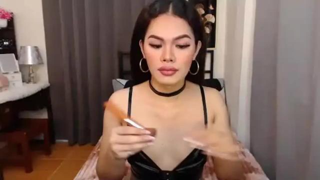 Image 3 of classy_maika Stream on Chaturbate on 1 month ago