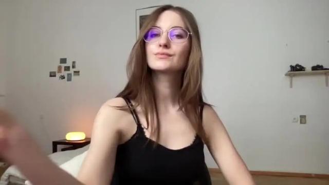 Image 11 of classyandgirly Stream on Chaturbate on 14 months ago