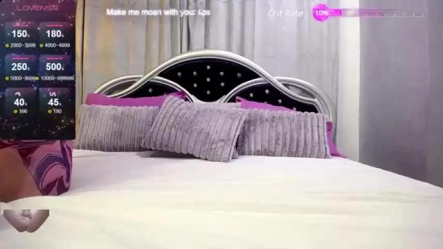 Image 2 of classybarby__ Stream on Chaturbate on 12 months ago