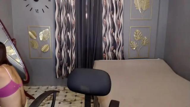 Image 2 of classytamira Stream on Chaturbate on 16 months ago