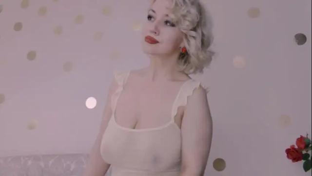 Image 12 of classytinna Stream on Chaturbate on 1 month ago