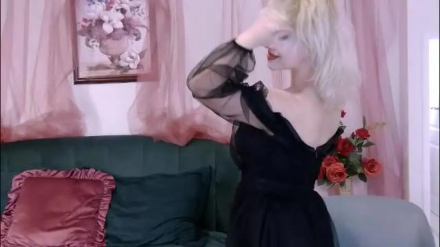 Image 10 of classytinna Stream on Chaturbate on 1 month ago