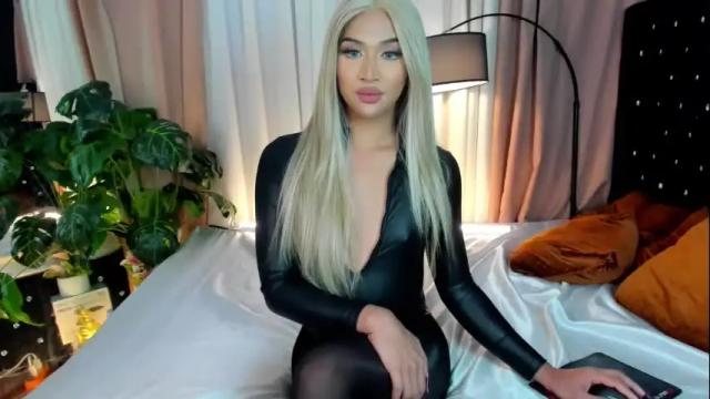 Image 4 of classytsmarga Stream on Chaturbate on 1 month ago